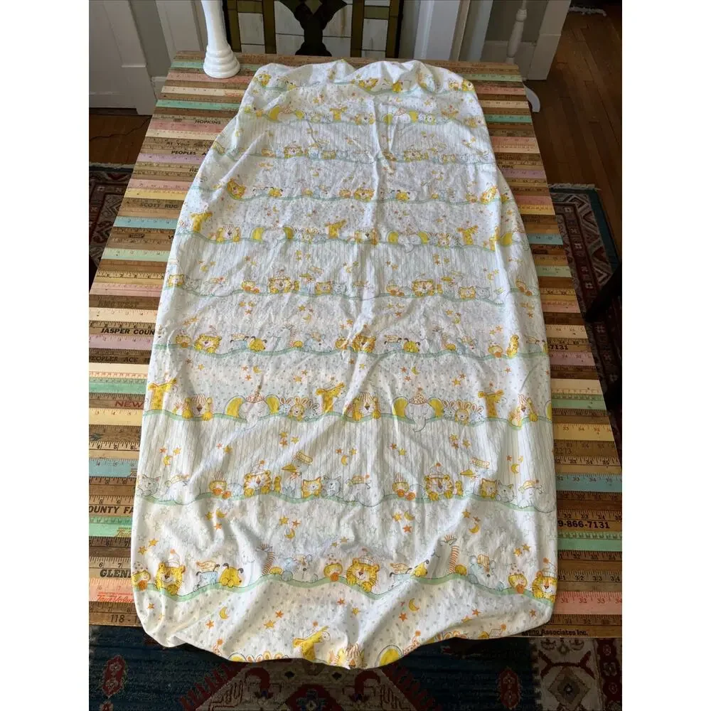 Vtg 70s Crib Sheet Yellow Bear Chick LionsBears Baby Retro Kitschy 2 Pcs Fabric